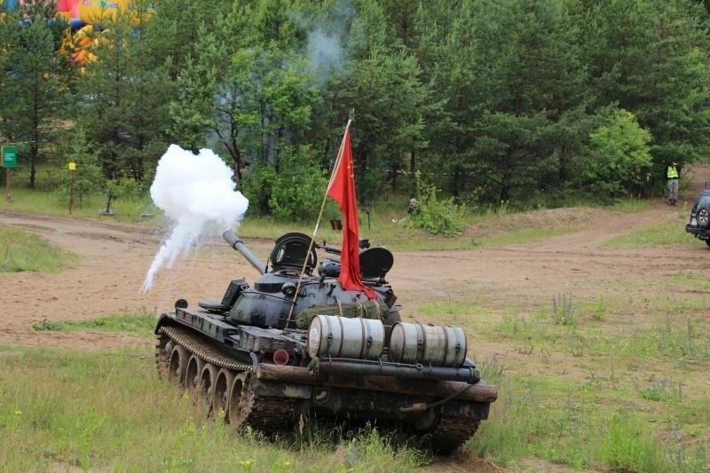 Rekonstrukcja historyczna Czeczenia 1996. Zobacz jak bojownicy zdobyli czołg (zdjęcia, wideo)