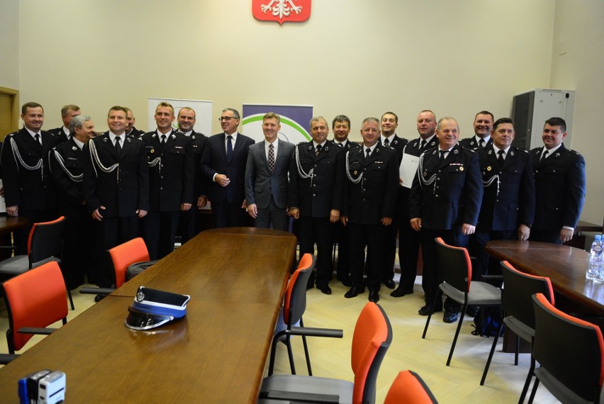 Jednostki OSP z regionu radomskiego otrzymały wsparcie...