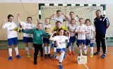 Futsal kobiet. 13-latki rywalizują o mistrzostwo Podkarpacia. Na razie prowadzi Beniaminek Krosno [ZDJĘCIA]
