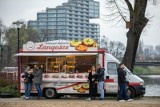 IX Festiwal Smaków Food Trucków w Bydgoszczy. Co można zjeść? [zdjęcia]