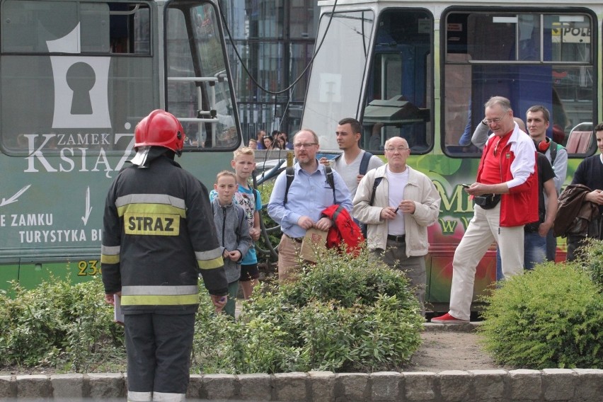 Alarm bombowy na placu Dominikańskim we Wrocławiu