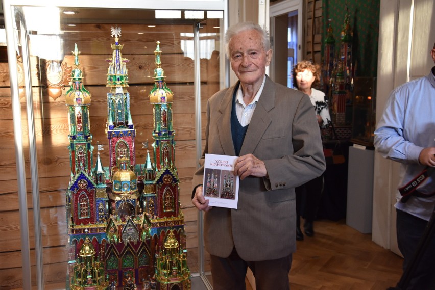 Tadeusz Gillert od 70 lat robi krakowskie szopki. Zachwycają i zdobywają nagrody [ZDJĘCIA]
