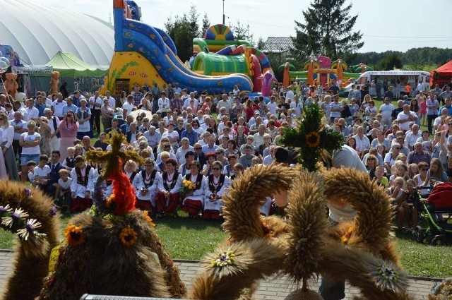 Dożynki gminy Stężyca 2018. Rolnicy dziękowali za zebrane plony