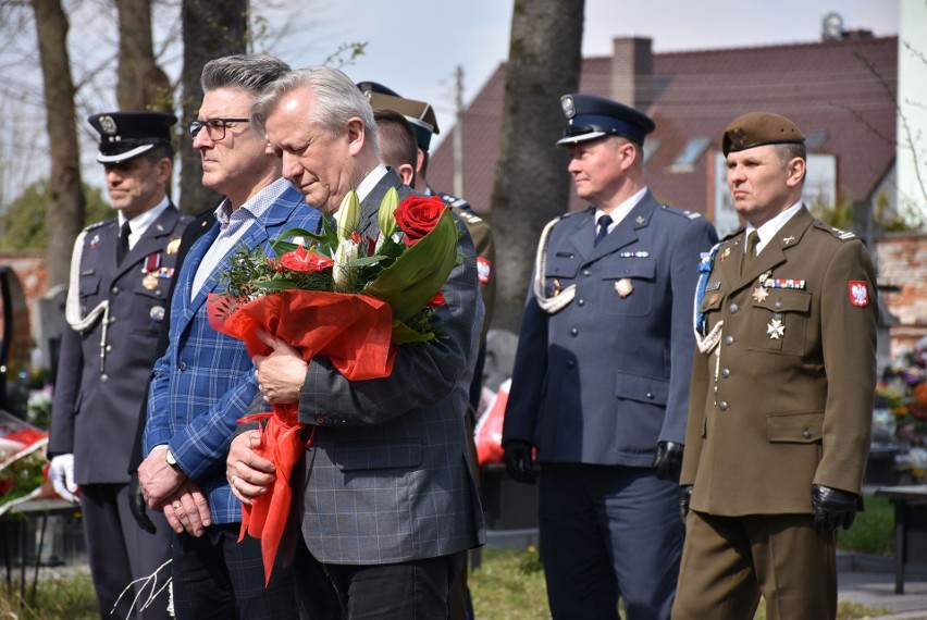 Ofiary zbrodni katyńskiej i katastrofy smoleńskiej upamiętnione w Malborku. Dwie tragiczne rocznice, jedna uroczystość 