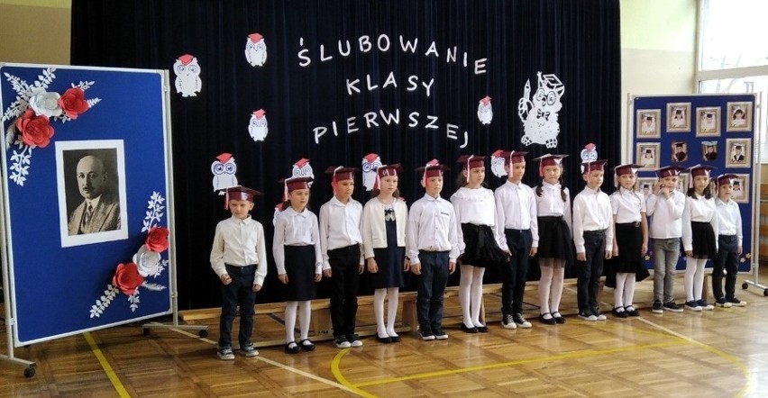 Ślubowanie pierwszych klas w szkole we Wrzeszczowie w gminie Przytyk [ZDJĘCIA] 