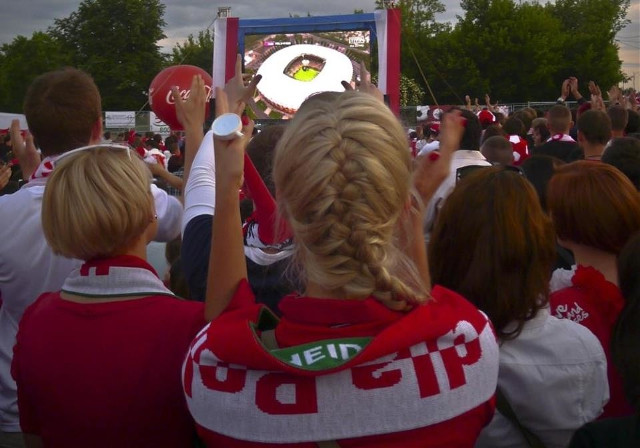 Mundial 2018 - gdzie oglądać mecze w Białymstoku i w województwie podlaskim? (lista pubów, restauracji i strefy kibica)