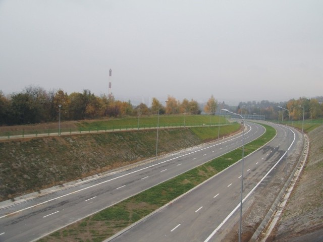 Różne prędkości na odcinkach wschodniej drogi obwodowej w Przemyślu.