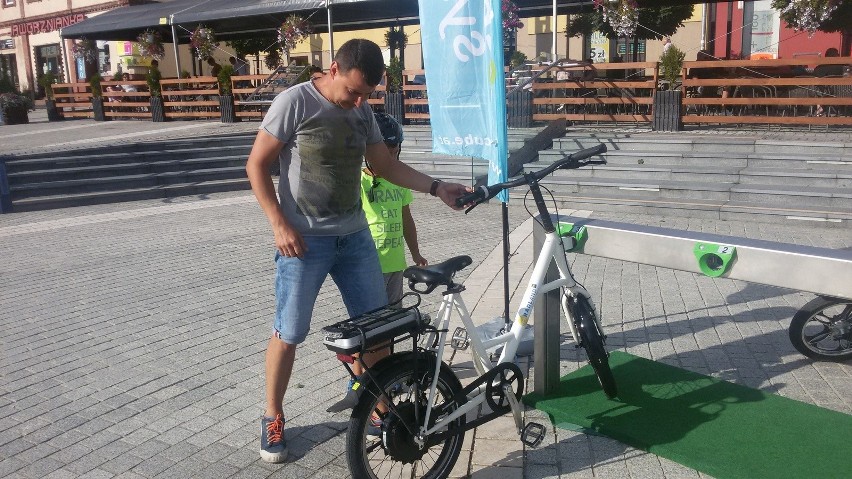 Jaworzno: Testy rowerów miejskich na rynku [ZDJĘCIA]