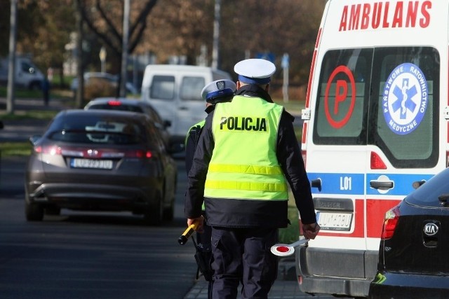 Niestety czasami pojawiają się sytuacje, gdy w drodze do pracy zdarzy się nam wypadek. Co mówi o tym Prawo Pracy? Ile wynosi odszkodowanie? Co kwalifikuje się jako wypadek w drodze do pracy? Jakie wynagrodzenie oraz ewentualny zasiłek przysługuje pracownikowi w takiej sytuacji? WIĘCEJ NA KOLEJNYCH STRONACH>>>