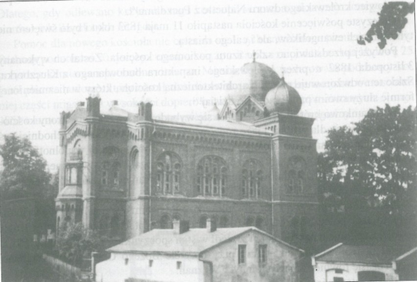 Tak wyglądała synagoga w Oleśnie, która została spalona w...