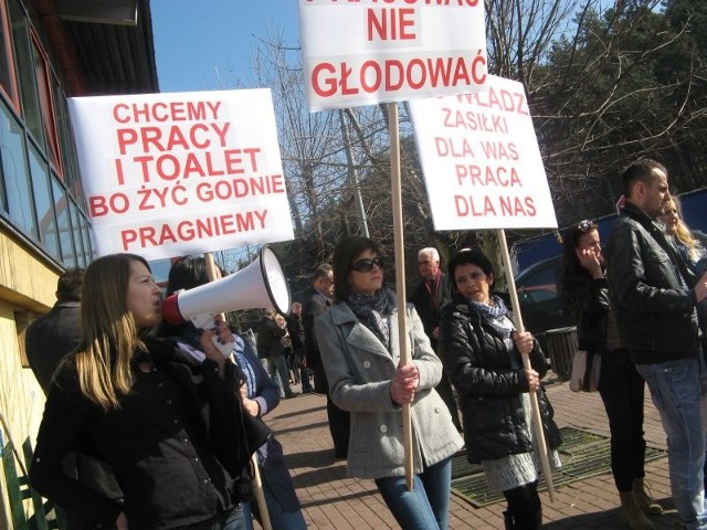 Przeciwko wypowiedzeniom kilka razy protestowali pracownicy ze Świecka, ale nic to nie dało.