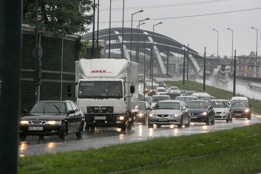 Remonty i pogoda dały się we znaki nie tylko kierowcom, ale...