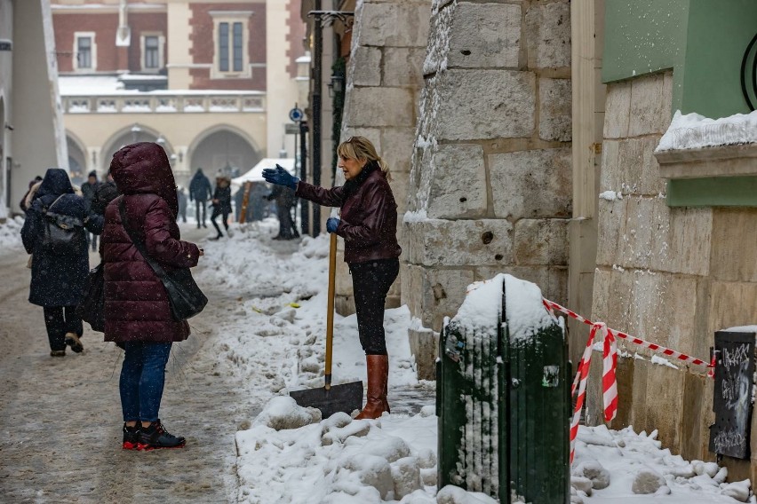 Jak podaje IMGW padł rekord tej zimy w Polsce. To minus 32,3...