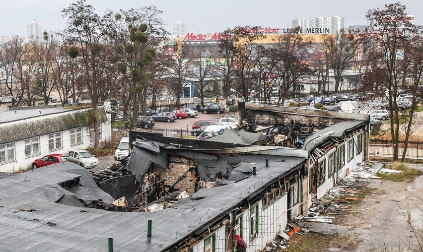 Magazyn na ul. Abrahama w Gdańsku spalił się 10 grudnia.