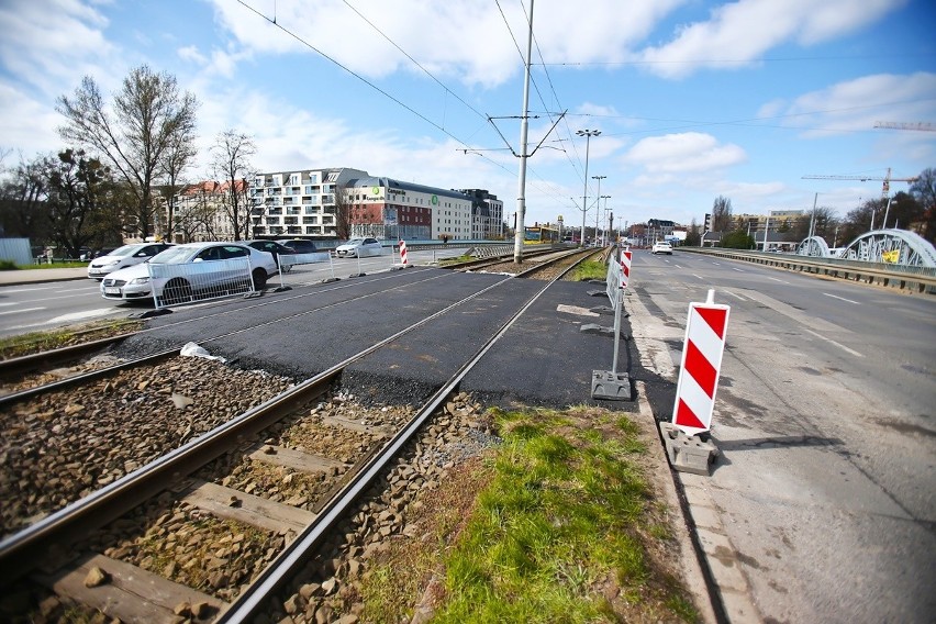 Duże zmiany w komunikacji miejskiej i samochodowej od soboty we Wrocławiu