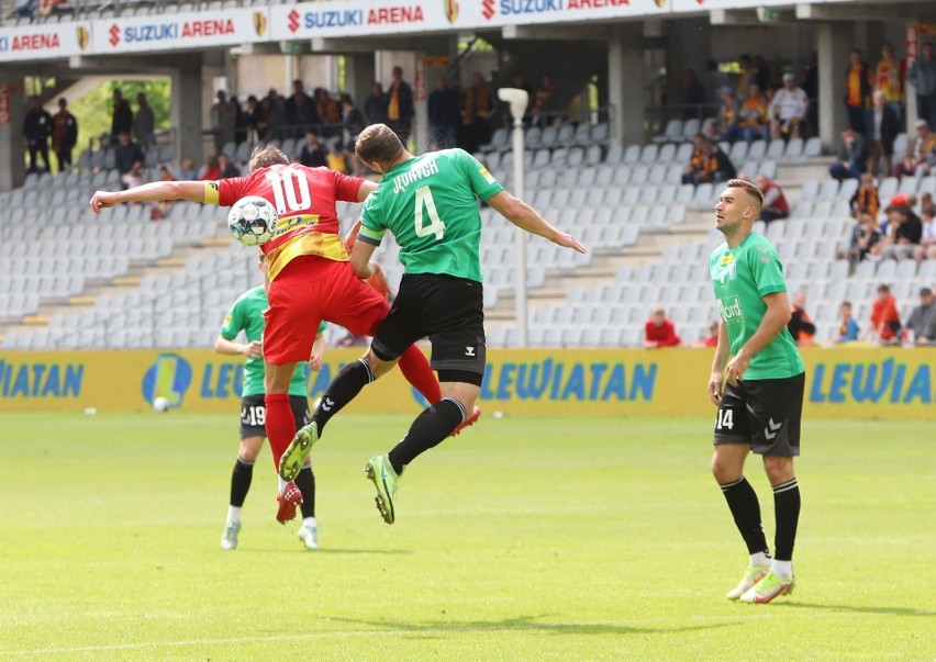 Korona Kielce straciła szanse na bezpośredni awans do ekstraklasy. Przegrała z GKS Katowice 1:2 w meczu Fortuna 1 ligi. Czekają ją baraże