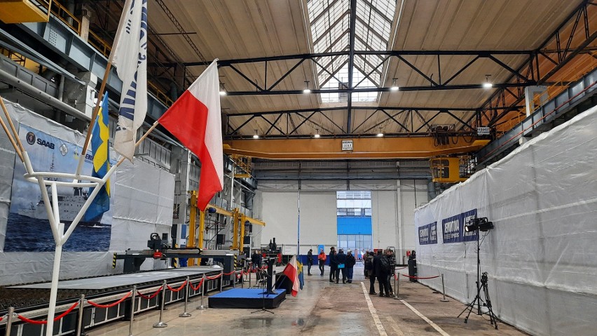 W Remontowa Shipbuilding rozpoczęto cięcie blach do budowy drugiego z serii okrętu rozpoznania dla Marynarki Wojennej