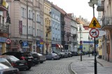 To pierwsze miasto w Polsce, które zakazało budowy chodników z kostki brukowej!
