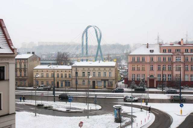 W czwartek (28 stycznia) w Bydgoszczy spadł śnieg. Od soboty synoptycy przewidują znacznie ochłodzenie.