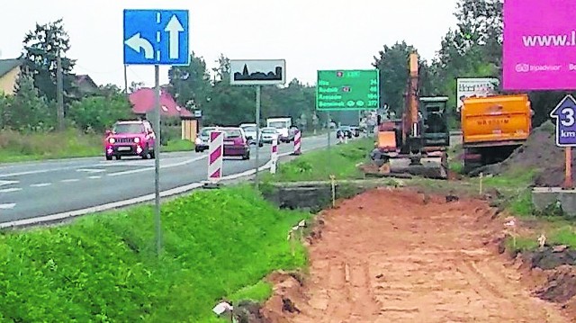 Rozpoczęły się już prace przy ścieżce rowerowej do Skaryszewa.