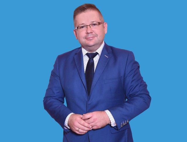 Przemysław Burek, burmistrz Iłży, podjął decyzję o częściowym otwarciu targowiska przy ulicy Podzamcze 33.