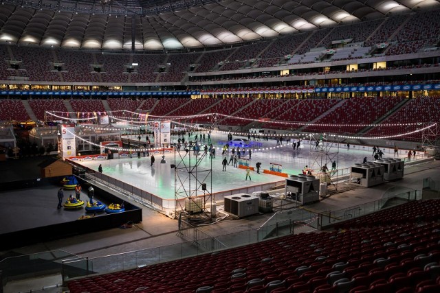 Tak wygląda lodowisko na stadionie w Warszawie czyli Zimowy Narodowy