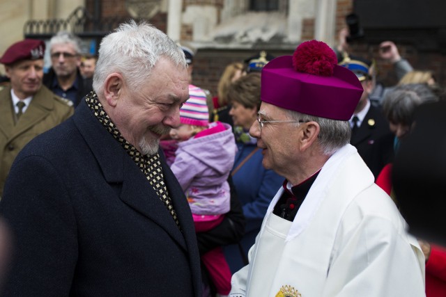 Jacek Majchrowski i abp Marek Jędraszewski. Od nowego roku szkolnego uczniowie szkół średnich nadal będą mieli po dwie godziny religii