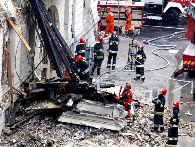 Dlaczego doszło do wybuchu w Katowicach? ZDJĘCIA Wstrząs w kopalni, potem eksplozja w kamienicy