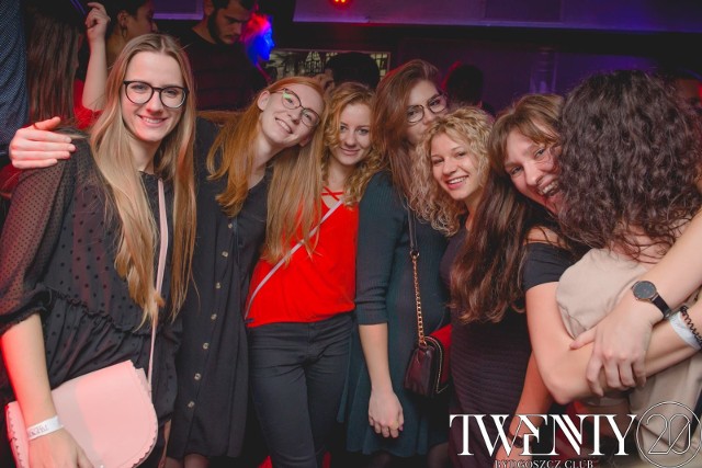 Piątkowa impreza w Twenty Club Bydgoszcz na długo zapadnie nam w pamięci! Na parkiecie królowały piękne bydgoszczanki, które doskonale się bawiły. Zobaczcie naszą fotorelację!