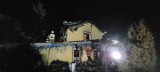 Pożar w domu w Chełmnie! Mieszkały tam cztery osoby, w tym dwoje małych dzieci