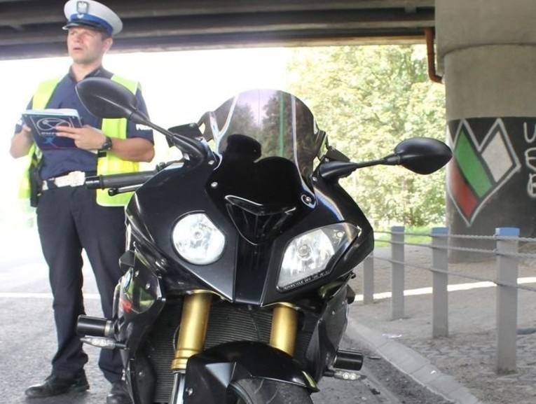 Motocyklista z Będzina zginął na DK94 w Dąbrowie Górniczej