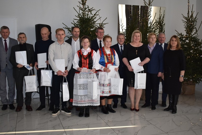 Nagrody Starosty Ostrołęckiego za 2022 rok przyznane. Zdjęcia, lista laureatów. 19.12.2022