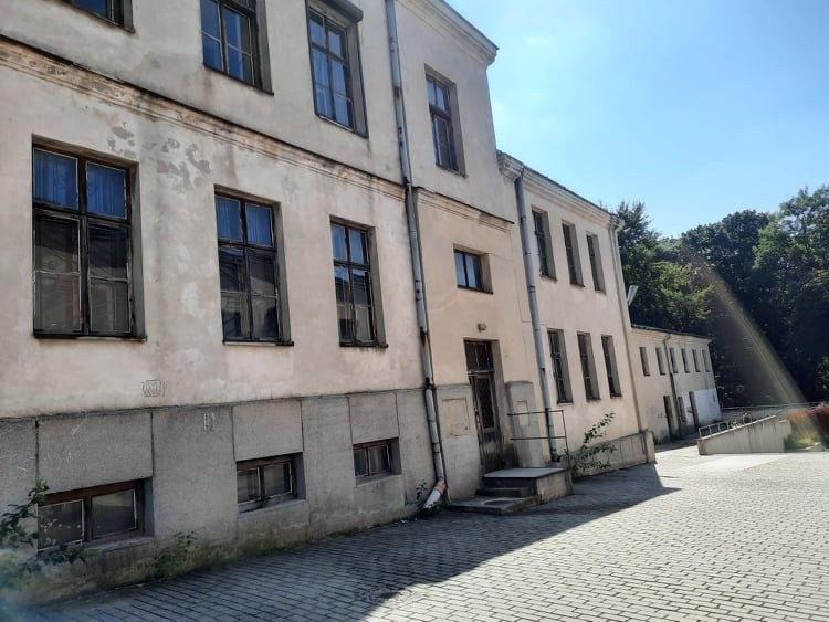 Umowa podpisana i wykonawca rozpoczyna remont nowej siedziby Teatru Lalki i Aktora "Kubuś" w Kielcach [ZDJĘCIA]