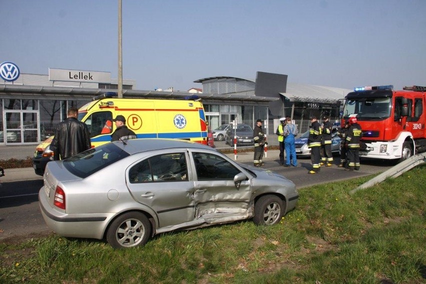 Wypadek w Sławicach. 16-latek ranny...