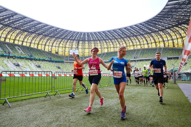 Trening aktywizujący jest unikalną kombinacją slow joggingu, treningu stabilizacyjnego  i stretchingu