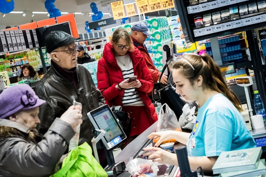 Lidl cały czas otwiera w Polsce nowe sklepy. Ich aktualna...