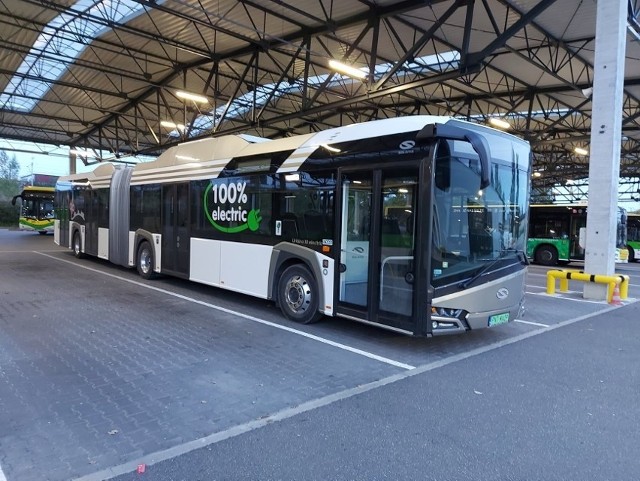 Obecnie zielonogórskie MZK dysponuje 43 autobusami elektrycznymi, po zakupie nowych, w sumie będzie ich 55.