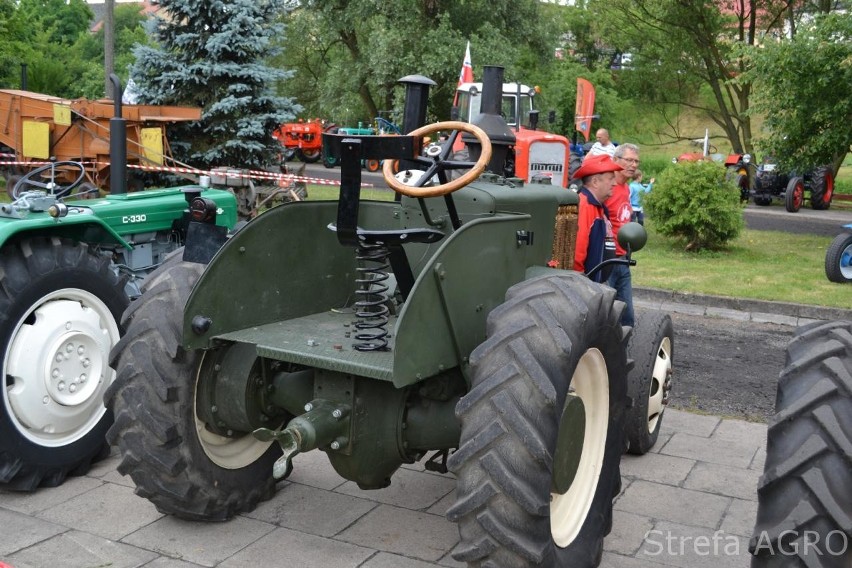 Czar starego ciągnika. 65 traktorów na wystawie w Golubiu-Dobrzyniu [zdjęcia]