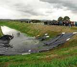 Czernichów. W walce z powodzią ma pomóc inteligentny wał [WIDEO]