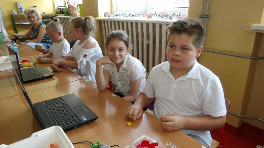 Programowanie i … zabawa z Lego w szkole w Chmielowie [ZDJĘCIA]