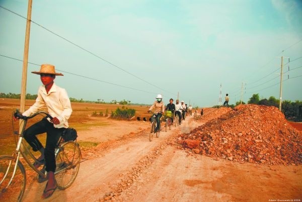 - Najgorsze drogi spotkałem podróżując po Kambodży -...