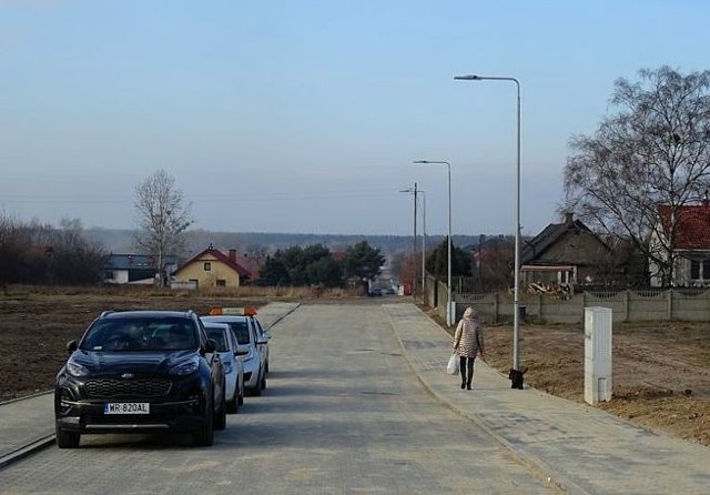 Ulica Karczemnego na osiedlu Akademickim  ma nową nawierzchnię i chodniki.