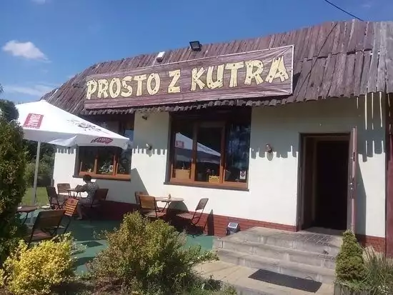 Restauracja Prosto z Kutra w Radomiu oferuje  ryby morskie i słodkowodne oraz tradycyjne dania kuchni polskiej.