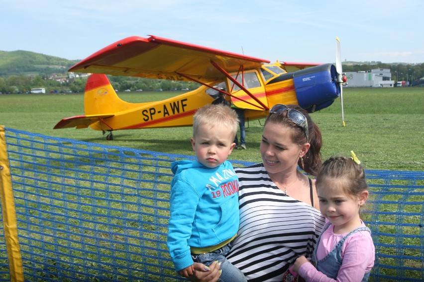 Piknik lotniczy w Łososinie Dolnej 2015. Majowy weekend w obłokach i w...sadach [ZDJĘCIA, WIDEO]