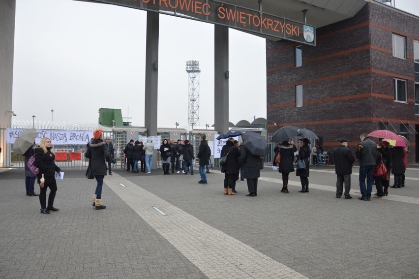 Międzynarodowy Strajk Kobiet w Ostrowcu. Żądali przestrzegania praw 