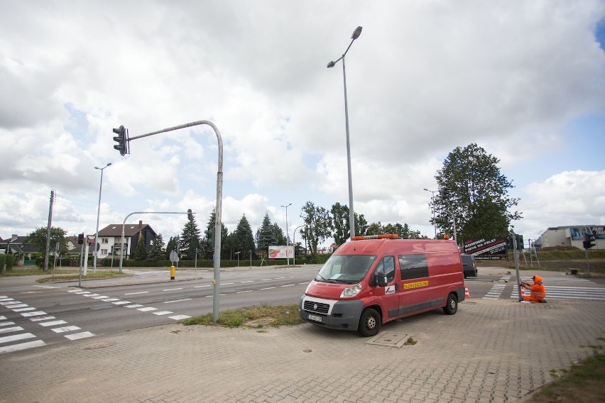 Sygnalizacja świetlna w Kobylnicy uszkodzona. Trwa naprawa