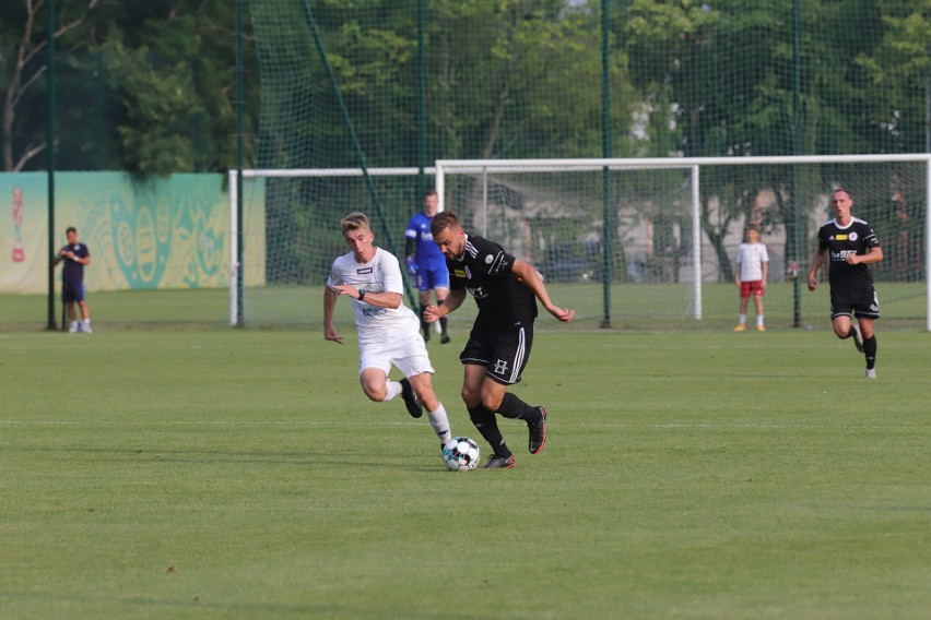 Dziś  sparing  piłkarzy ŁKS. Duża  dawka  futbolu