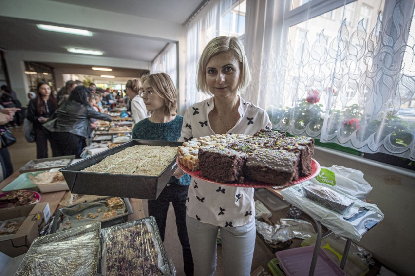 Pomóc jej można nie tylko kupując ciasta, ale i dokonując...