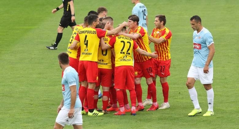 Korona Kielce przegrała z Piastem Gliwice 1:4 w piątkowym...