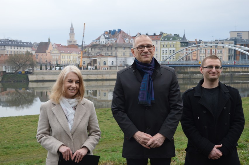 Konferencja polityków partii Polska 2050 Szymona Hołowni nad...